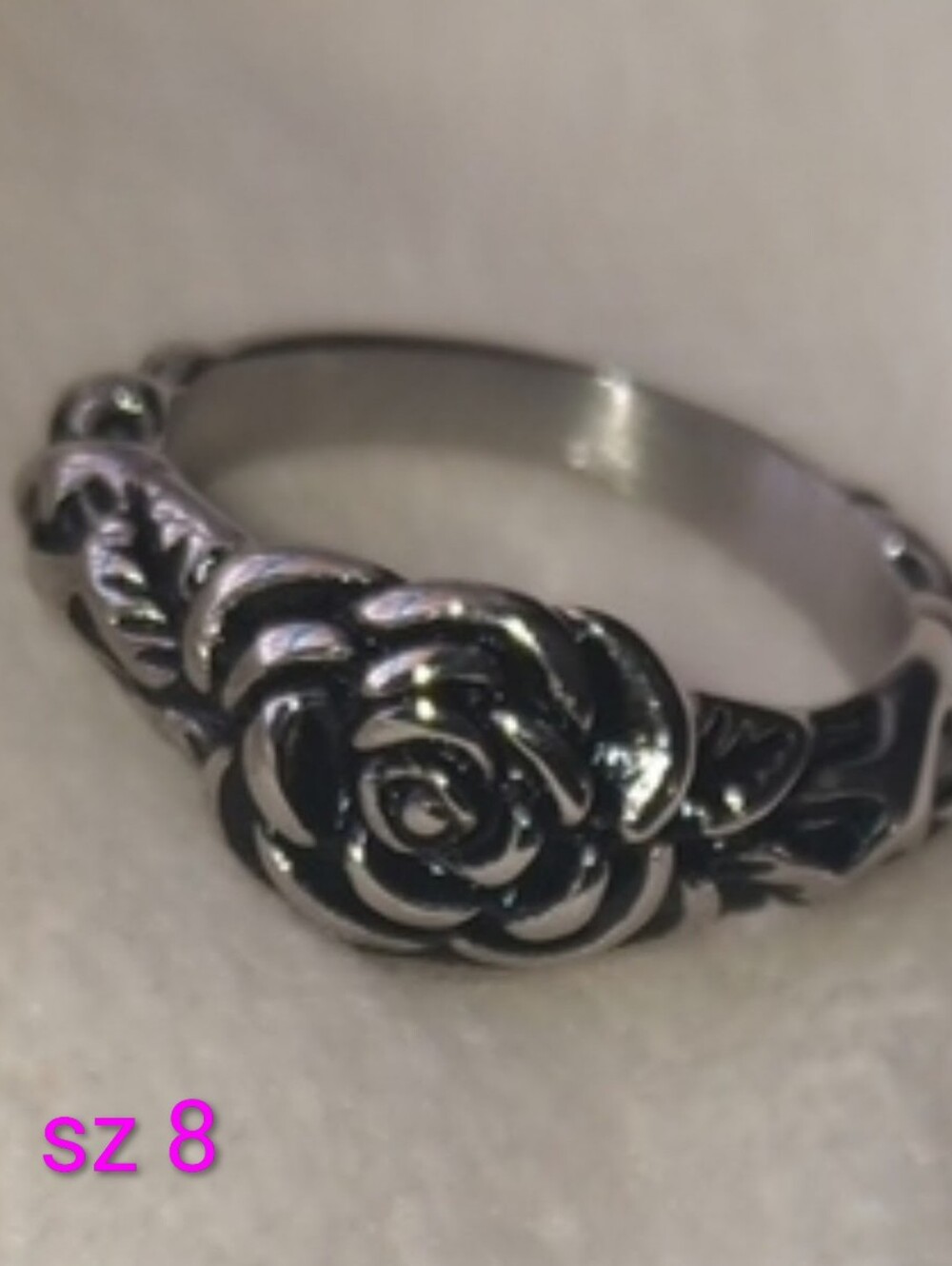Floral rose ring Size 8